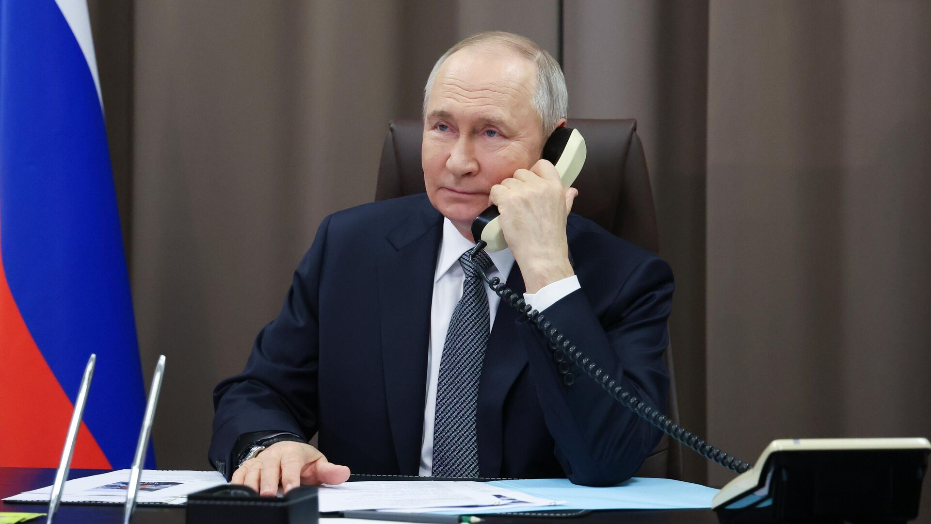 Путин обсудил с премьером Индии итоги встречи на Аляске